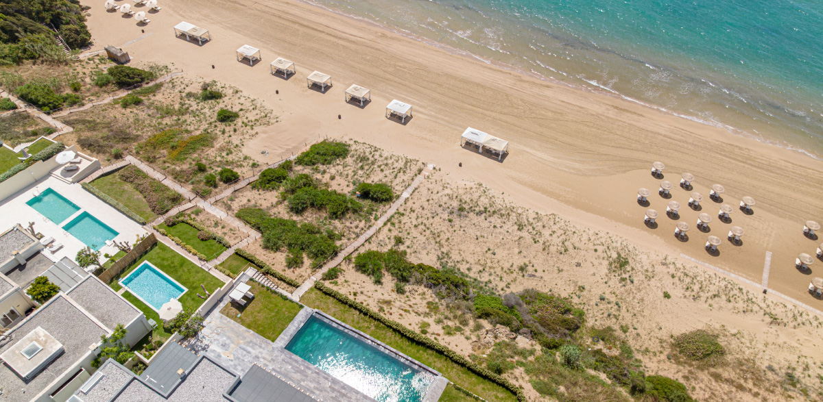 04-royal-pavilion-private-indoor-and-outdoor-pool-panoramic-view-luxury-holidays